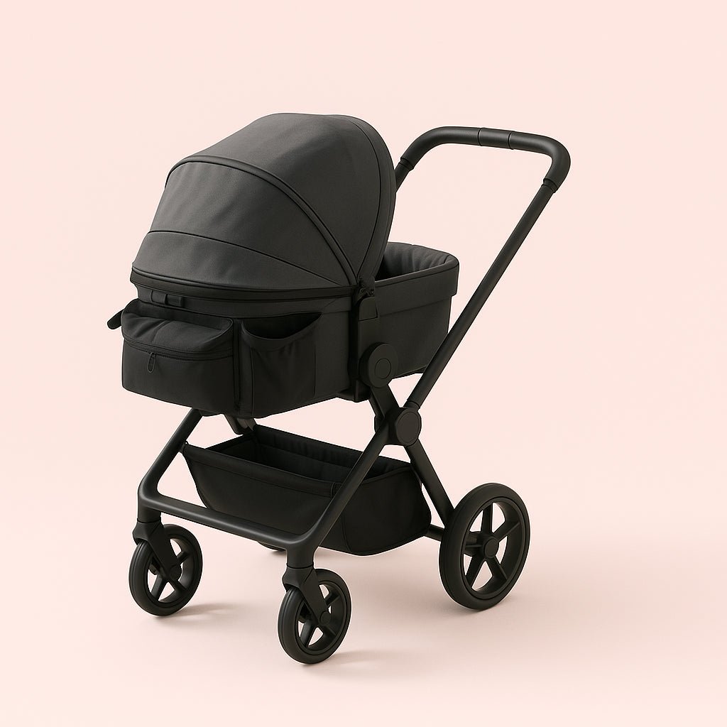 barnevognstaske-i-sort-perfekt-til-rejse-og-hverdag-med-praktiske-rum-the-stroller-bag-is-securely_15235821863299_scene1 Enhanced Barnevognstaske i Sort - Perfekt til Rejse og Hverdag med Praktiske Rum. The stroller bag is securely attached to a sleek, modern stroller, with a smiling parent walking through a sunny park, surrounded by lush greenery and playful children.