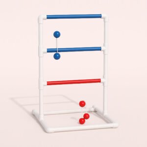 Enhanced Kaste kugler med snor – Ideel til udendørs leg og konkurrencer i rød og blå farve. Children enthusiastically playing with the red and blue rope balls in a vibrant backyard, competing to see who can toss them to land on a ladder target in the afternoon sun.